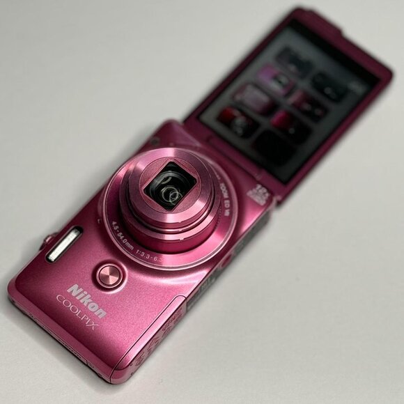 Pre-Owend NK Coolpix S6900 Pink RARE Hot Pink Digicam